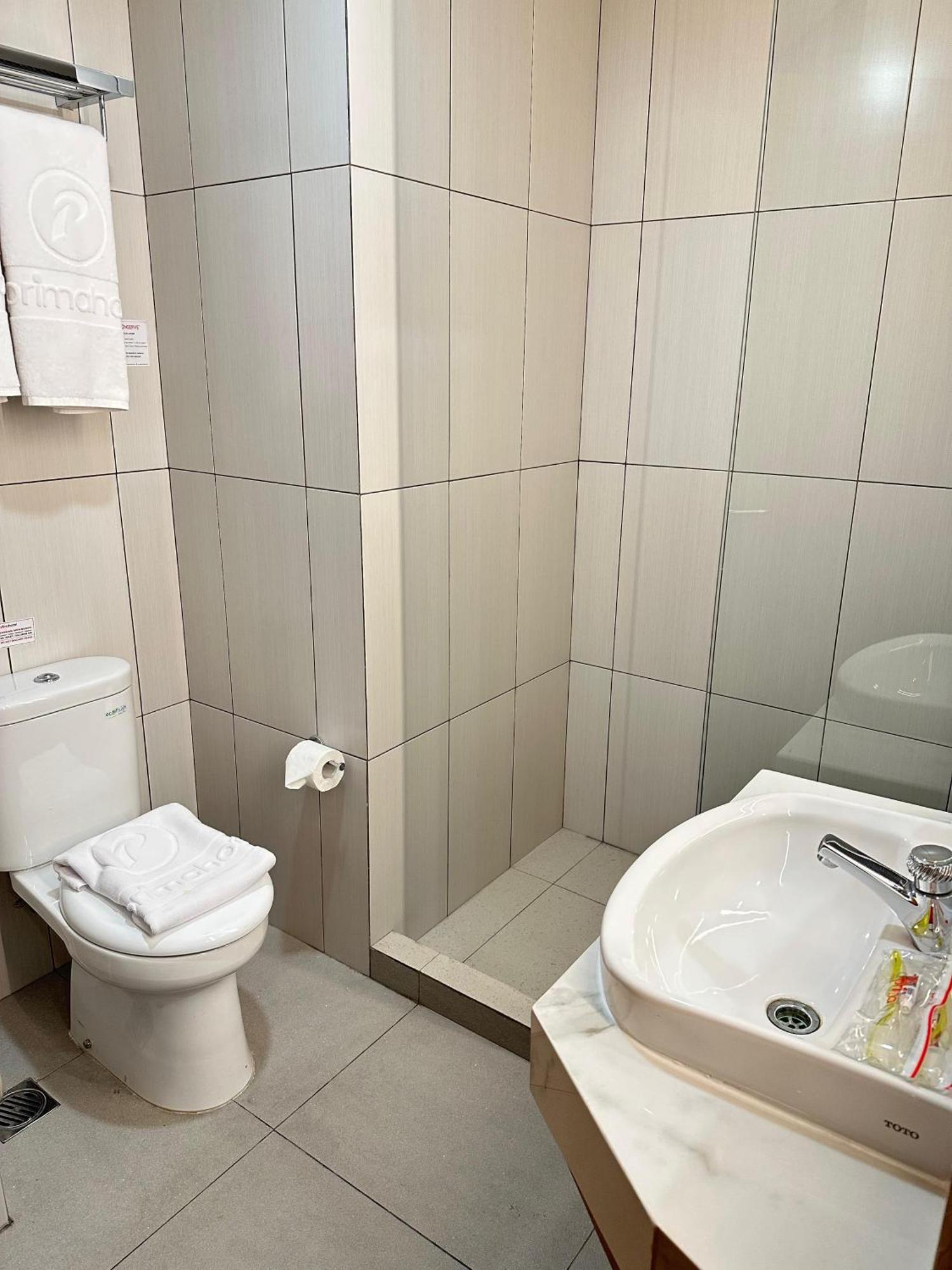 D'Primahotel Jemursari สุราบายา ภายนอก รูปภาพ